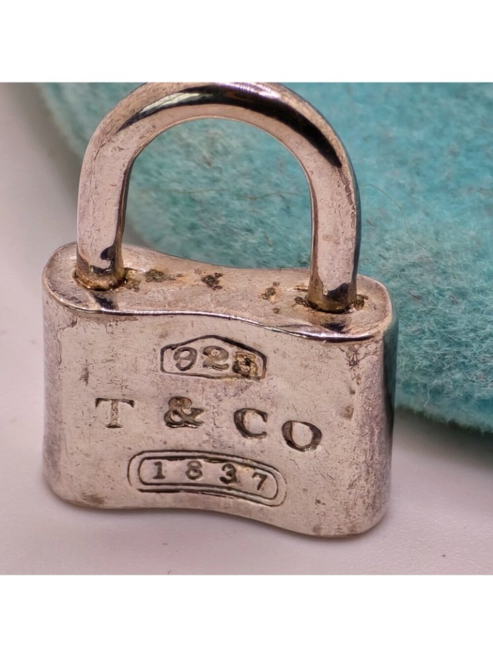 VTG Tiffany & Co 1837 Padlock Charm Sterling Silver 925 T&Co Lock Pendant Pouch - Picture 9 of 13